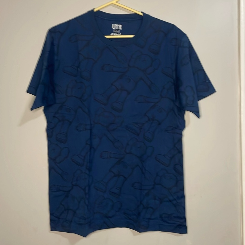 Uniqlo x Kaws short sleeve print tee.